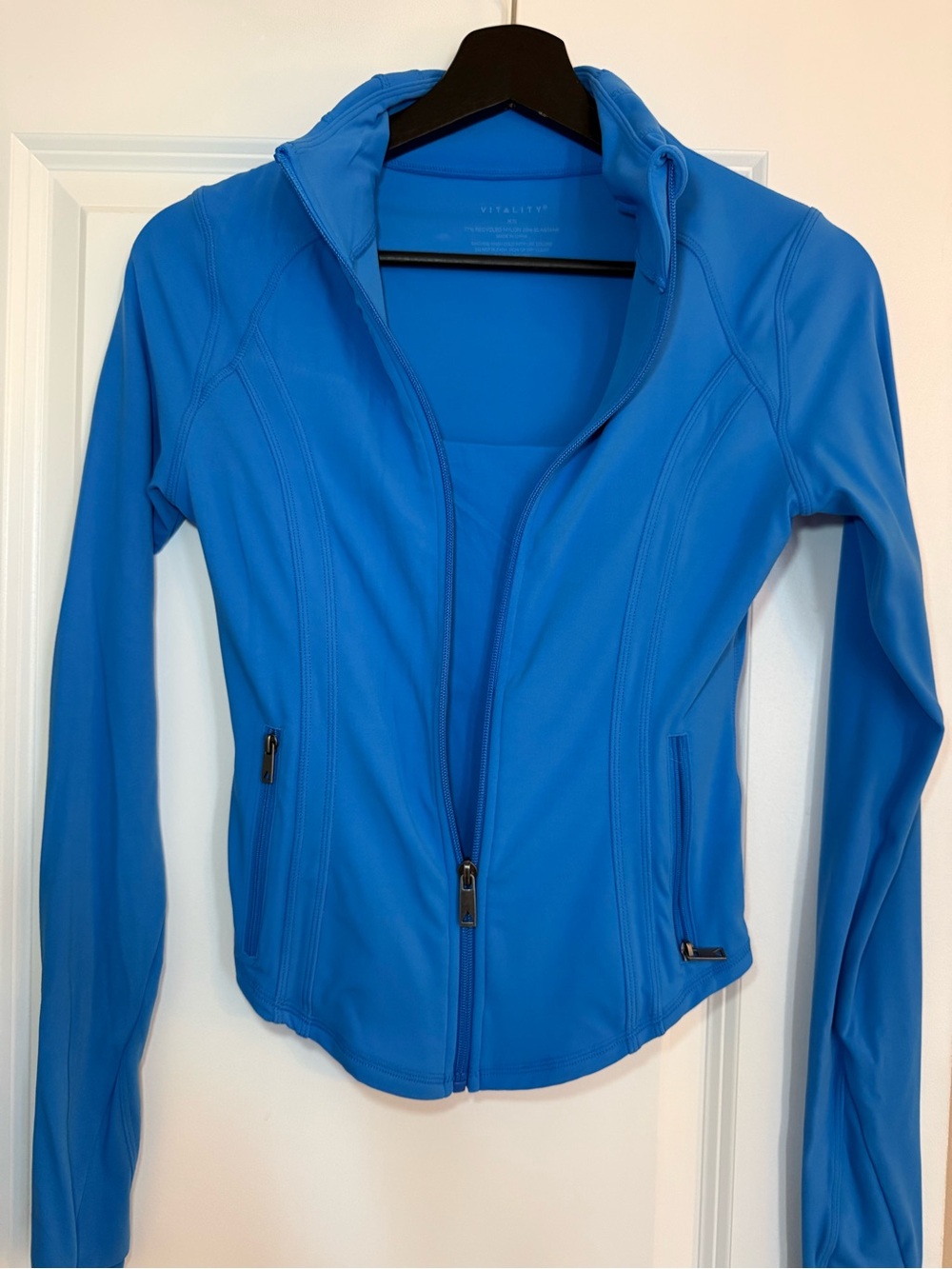 Vitality Cloud ll Capri - 3 piece workout set - Picture 3 of 6